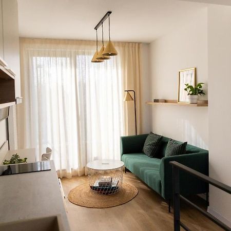 Studio 8 I One Bedroom Apartment I Airport I Therme Otopeni Exterior photo