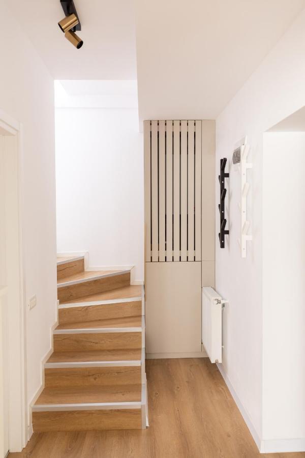 Studio 8 I One Bedroom Apartment I Airport I Therme Otopeni Exterior photo