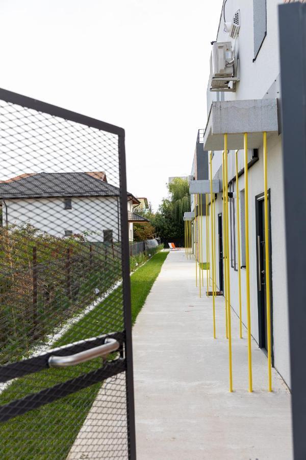 Studio 8 I One Bedroom Apartment I Airport I Therme Otopeni Exterior photo