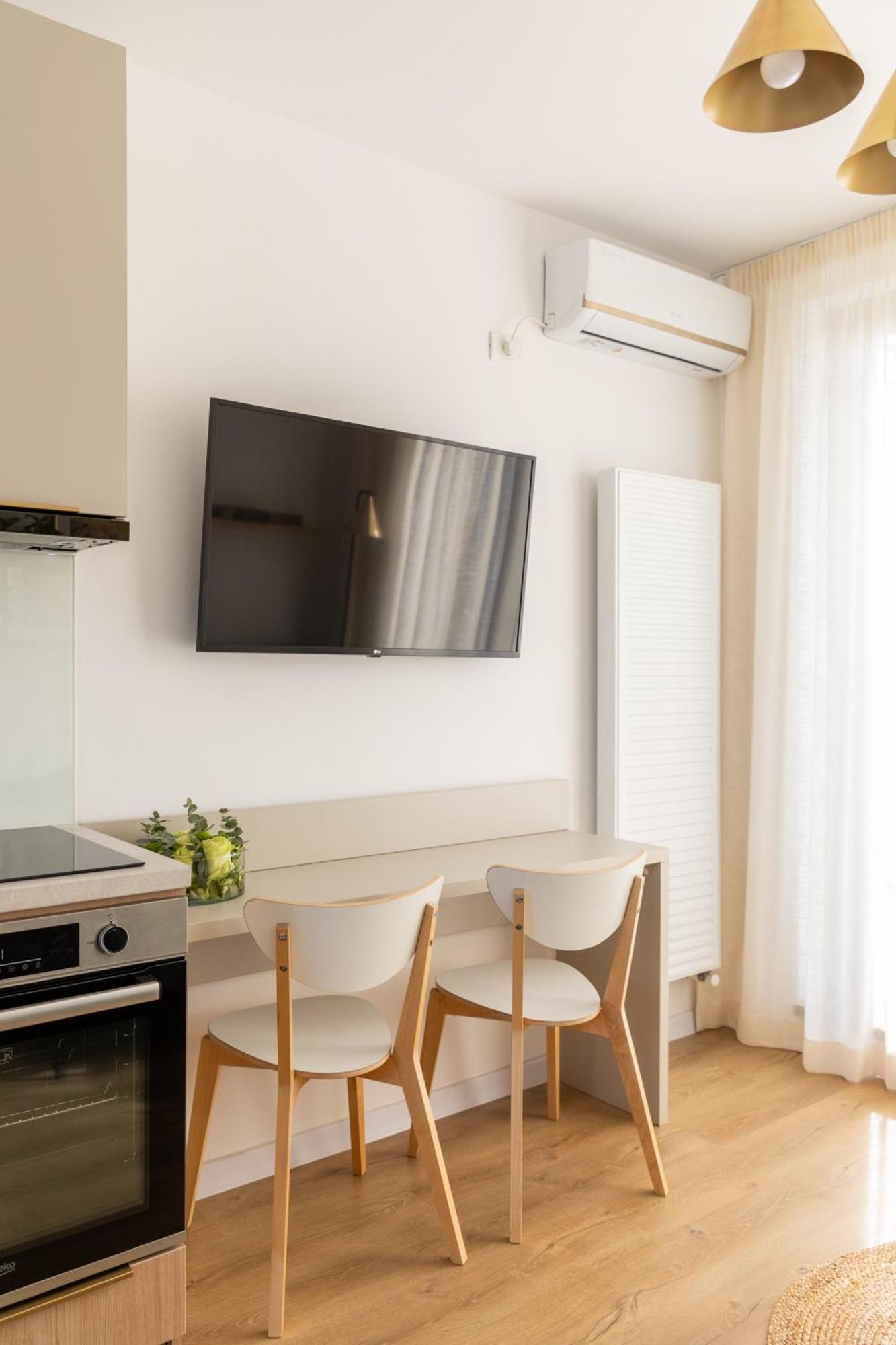 Studio 8 I One Bedroom Apartment I Airport I Therme Otopeni Exterior photo
